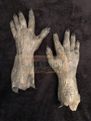 Jeepers Creepers 2<br><br> Creeper's Hands