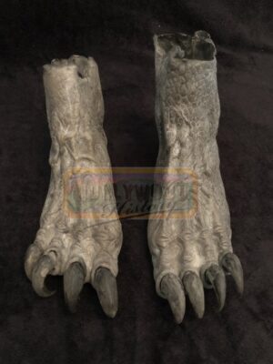 Jeepers Creepers 2 <br><br> Creeper's Talon Feet