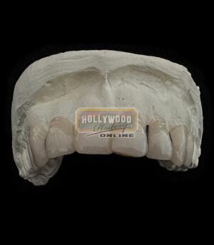 Austin Powers: The Spy Who Shagged Me<br><br>Austin Powers' (Mike Myers) Prosthetic Teeth
