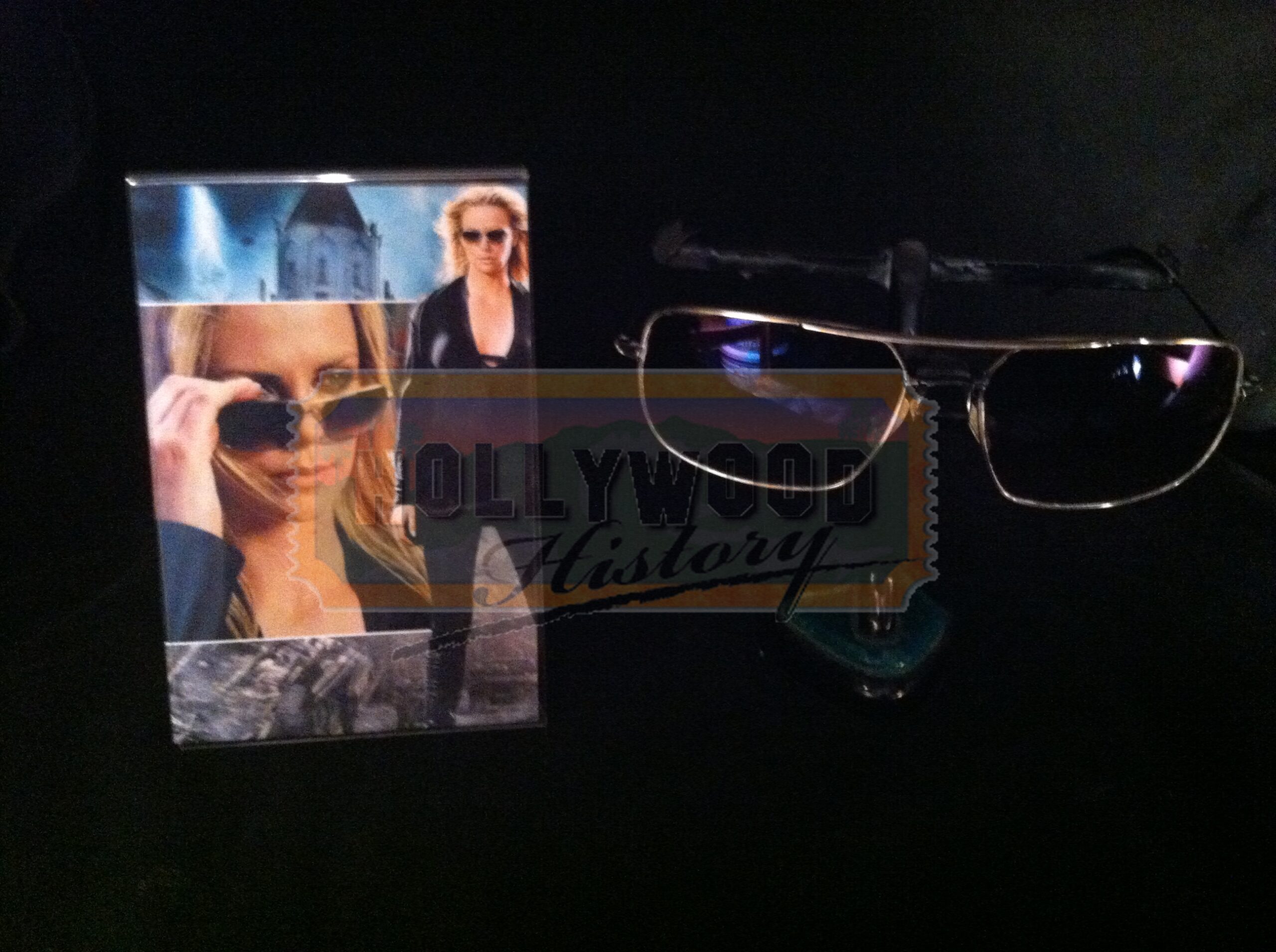 Hancock<br><br>Mary (Charlize Theron) Sunglasses